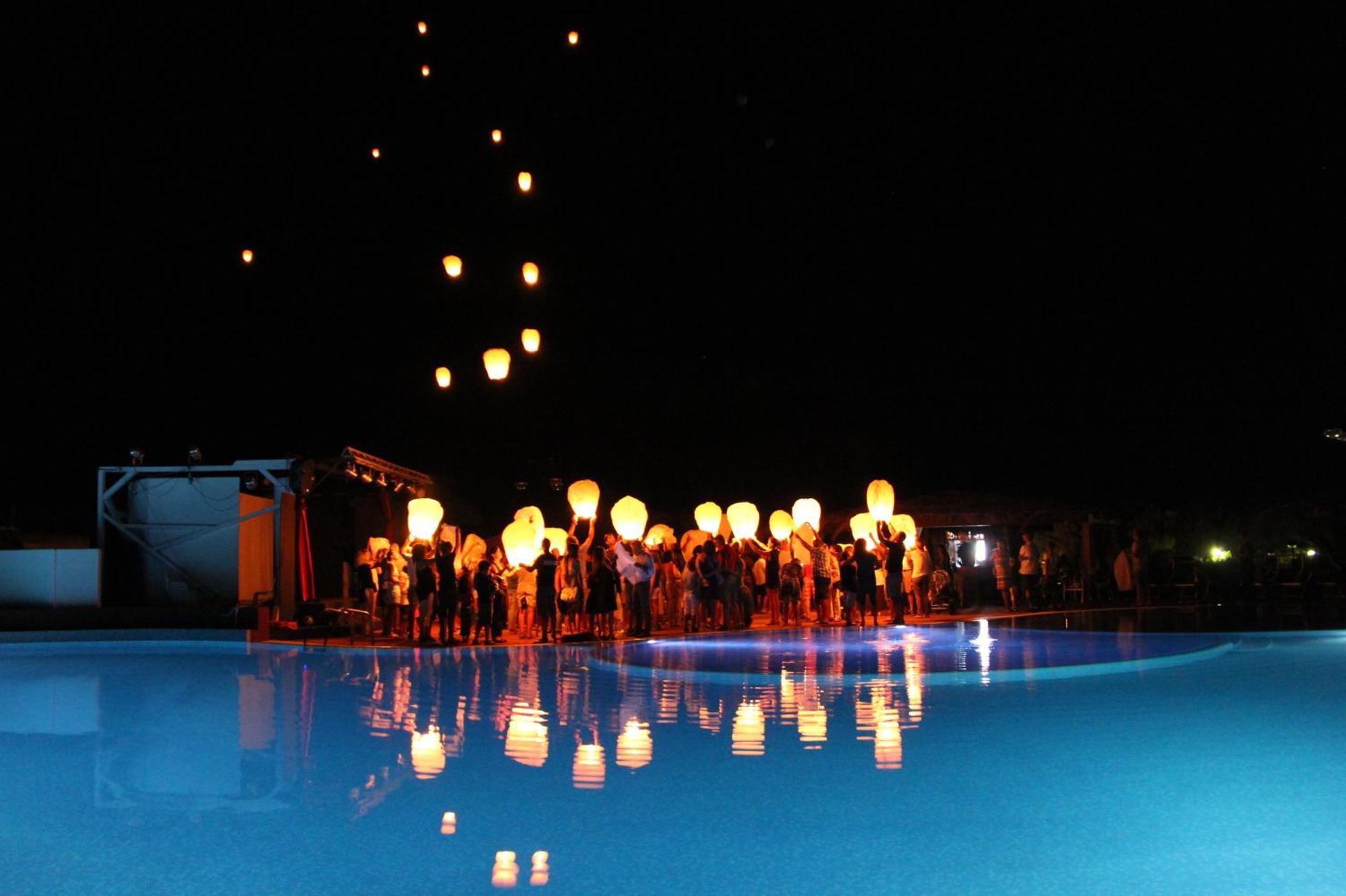 Rey Beach Club Monte Nai Extérieur photo