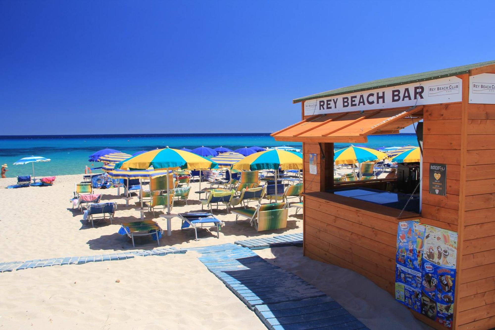 Rey Beach Club Monte Nai Extérieur photo