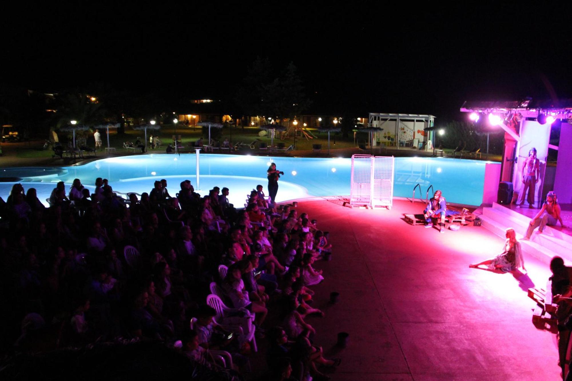 Rey Beach Club Monte Nai Extérieur photo